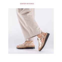 Sandały damskie Rieker V7972-60 beżowe metalizowane przód szeroki pasek