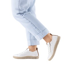 Półbuty damskie Rieker N2405-80 białe skórzane perforowane